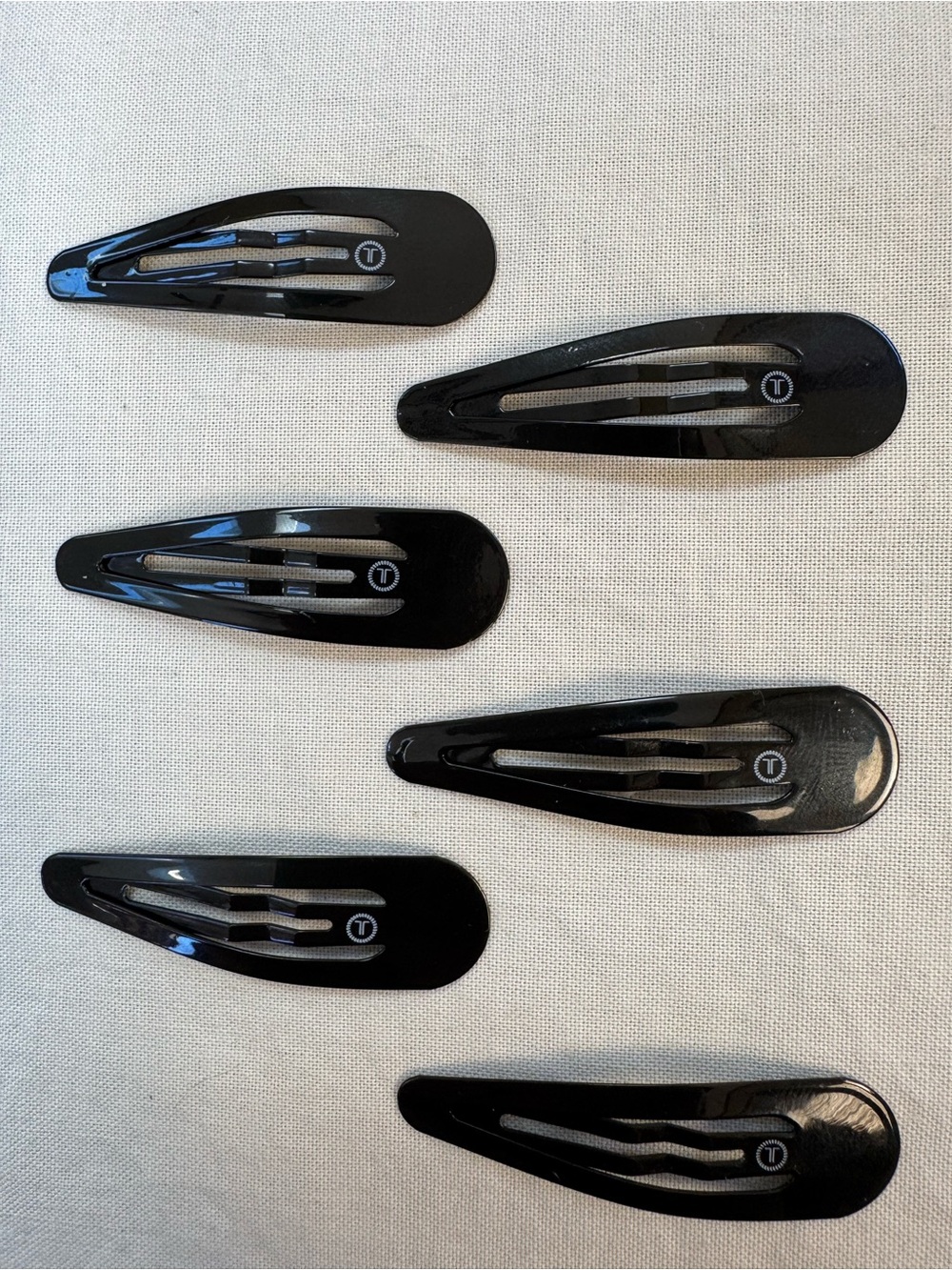 NWOT 6 Teleties Tear-Drop Snap Hair Clips - Black